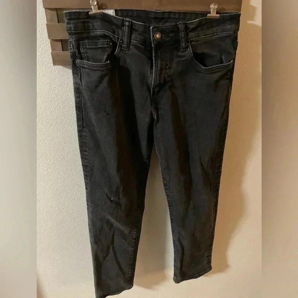H&M‎ black denim regular fit jeans size 31/30